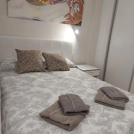 Apartment Townhouse El Camison