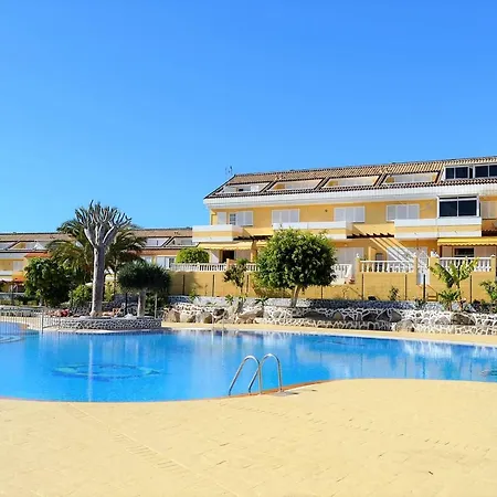 Apartament Townhouse El Camison