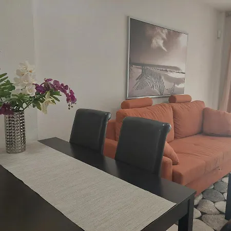 Apartman Townhouse El Camison *